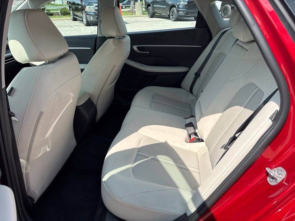 Used 2025 Hyundai Sonata SEL FWD image 43