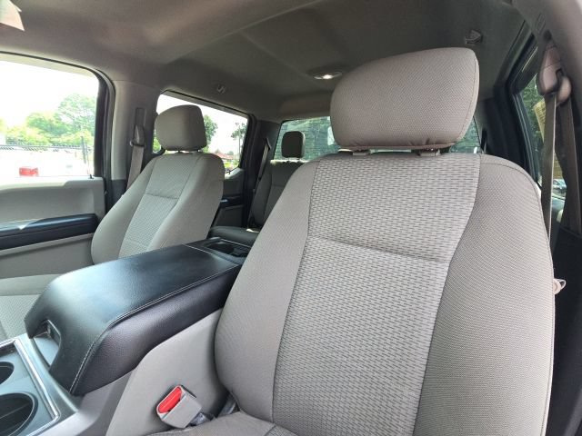 Used 2017 Ford F250 XLT w/ XLT Premium Package RWD image 23