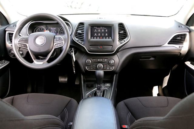 Used 2020 Jeep Cherokee Latitude image 25