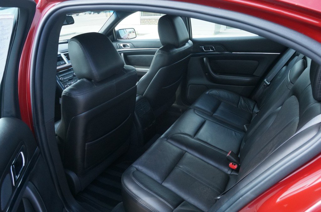 Used 2009 Lincoln MKS FWD image 9