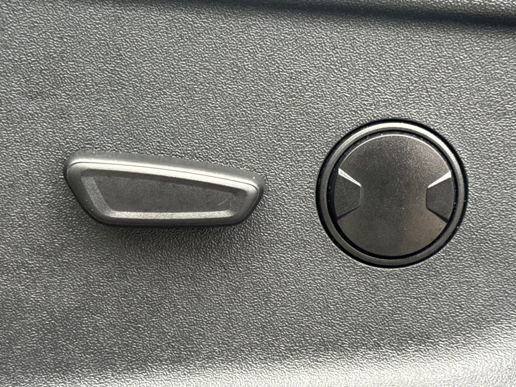 Used 2025 Ford F350 XLT image 33