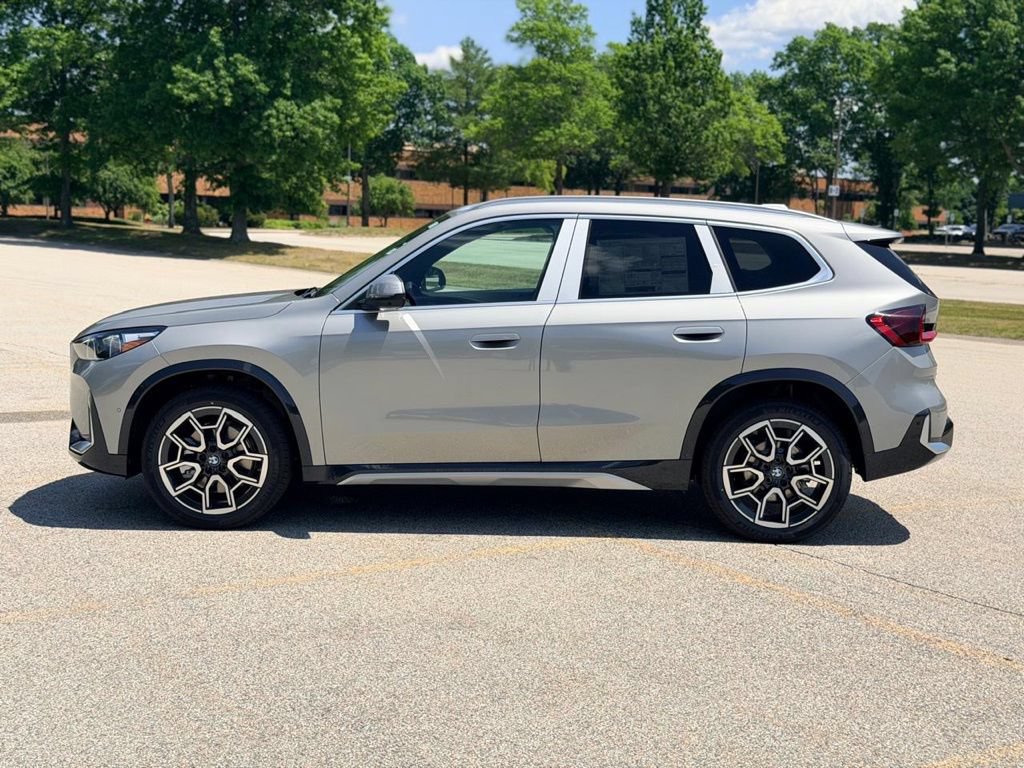 New 2026 BMW X1 xDrive28i w/ Technology Package AWD/4WD image 3