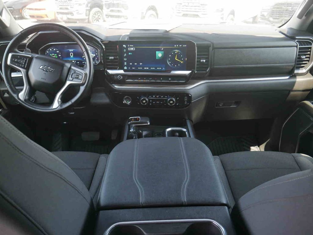 Used 2024 Chevrolet Silverado 1500 RST image 5