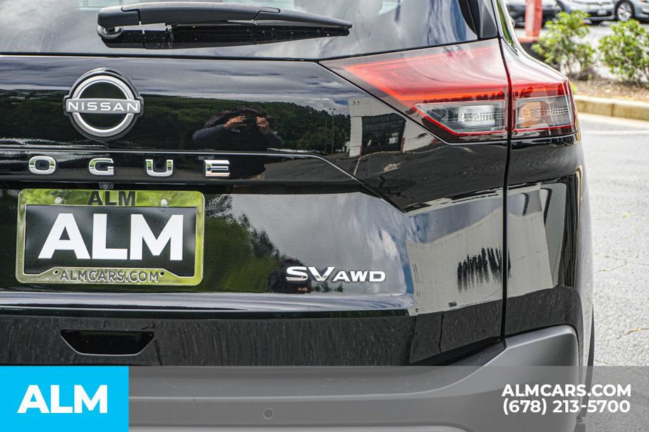 Used 2023 Nissan Rogue SV AWD/4WD image 12
