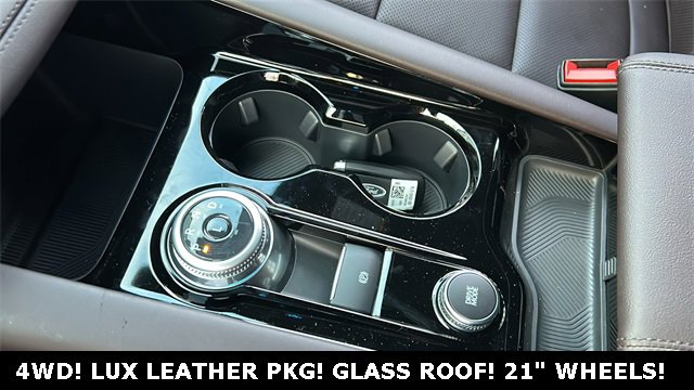 New 2026 Ford Explorer Platinum w/ LUX Leather Package image 19