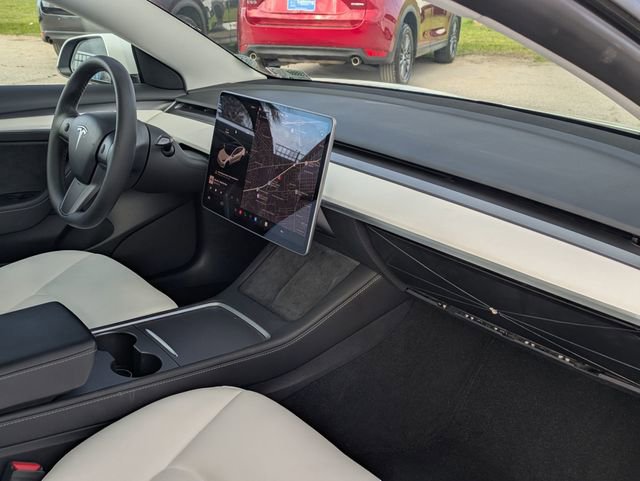 Used 2021 Tesla Model 3 Performance image 32