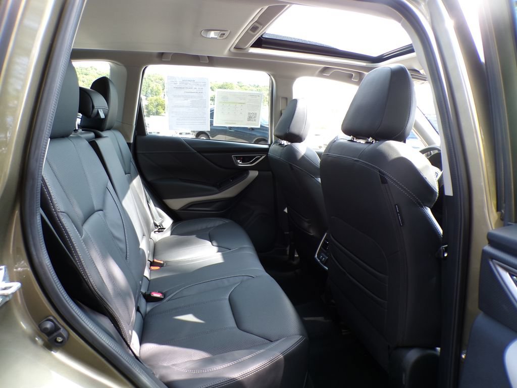 Used 2023 Subaru Forester Limited AWD/4WD image 21