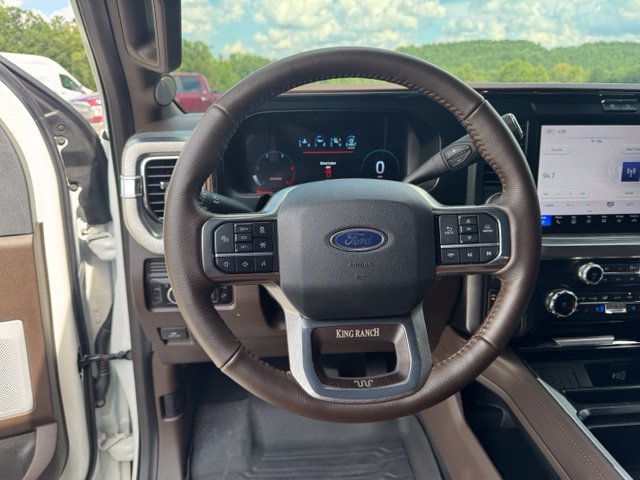 Used 2025 Ford F350 King Ranch AWD/4WD image 17