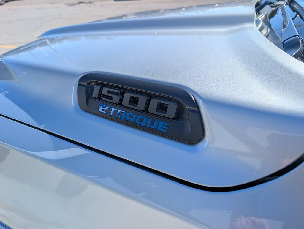 New 2026 RAM 1500 4x4 Crew Cab image 45