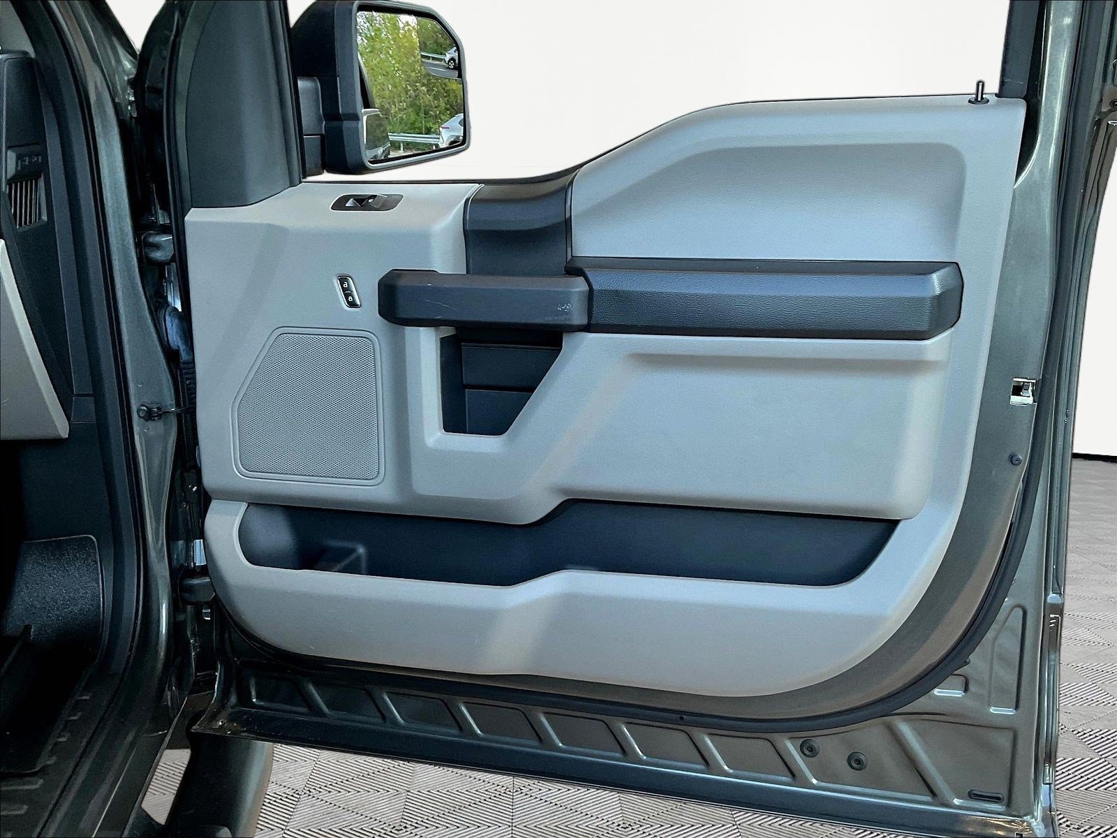 Used 2018 Ford F150 XL w/ Equipment Group 101A Mid RWD image 25