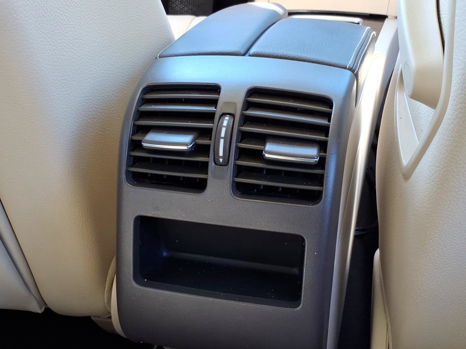Used 2015 Mercedes-Benz GLK 250 BlueTEC 4MATIC image 29