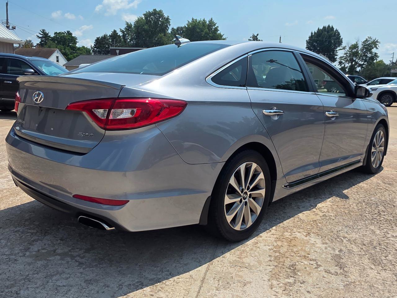 Used 2016 Hyundai Sonata Sport w/ Option Group 03 FWD image 21