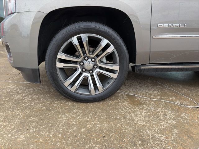 Used 2019 GMC Yukon Denali w/ Denali Ultimate Package image 8