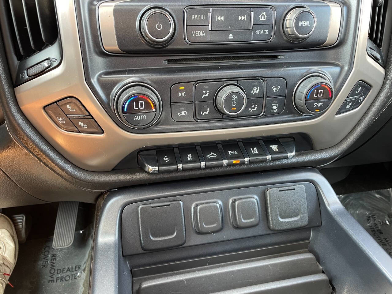 Used 2015 GMC Sierra 3500 Denali w/ Duramax Plus Package image 39