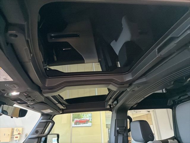 New 2026 GMC Hummer EV 4x4 Crew Cab image 18