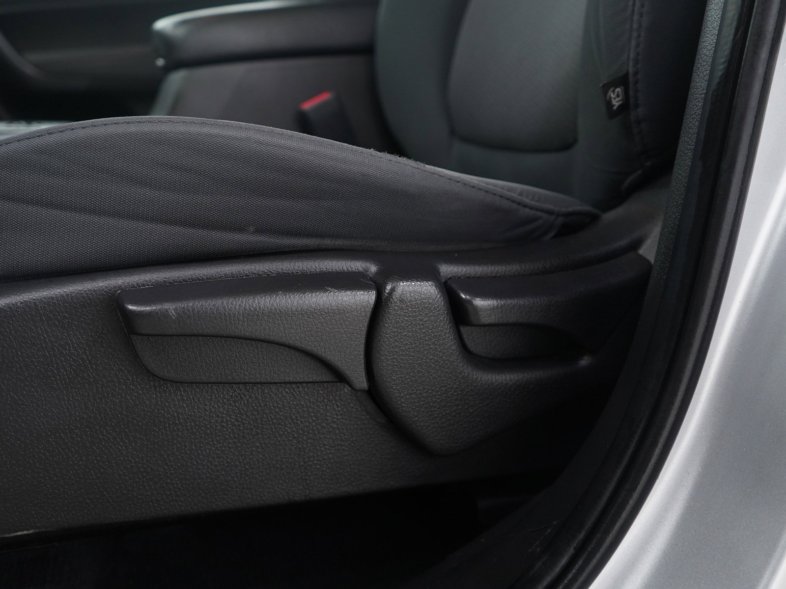 Used 2013 Kia Sorento LX w/ Convenience Pkg image 22