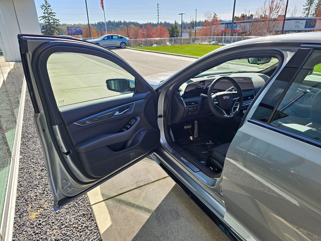 New 2026 Cadillac CT5 V image 18