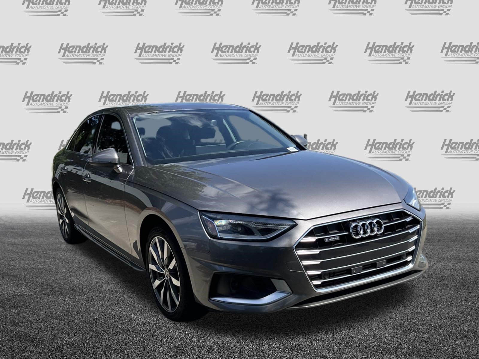 Used 2022 Audi A4 2.0T Premium w/ Convenience Package AWD/4WD image 2