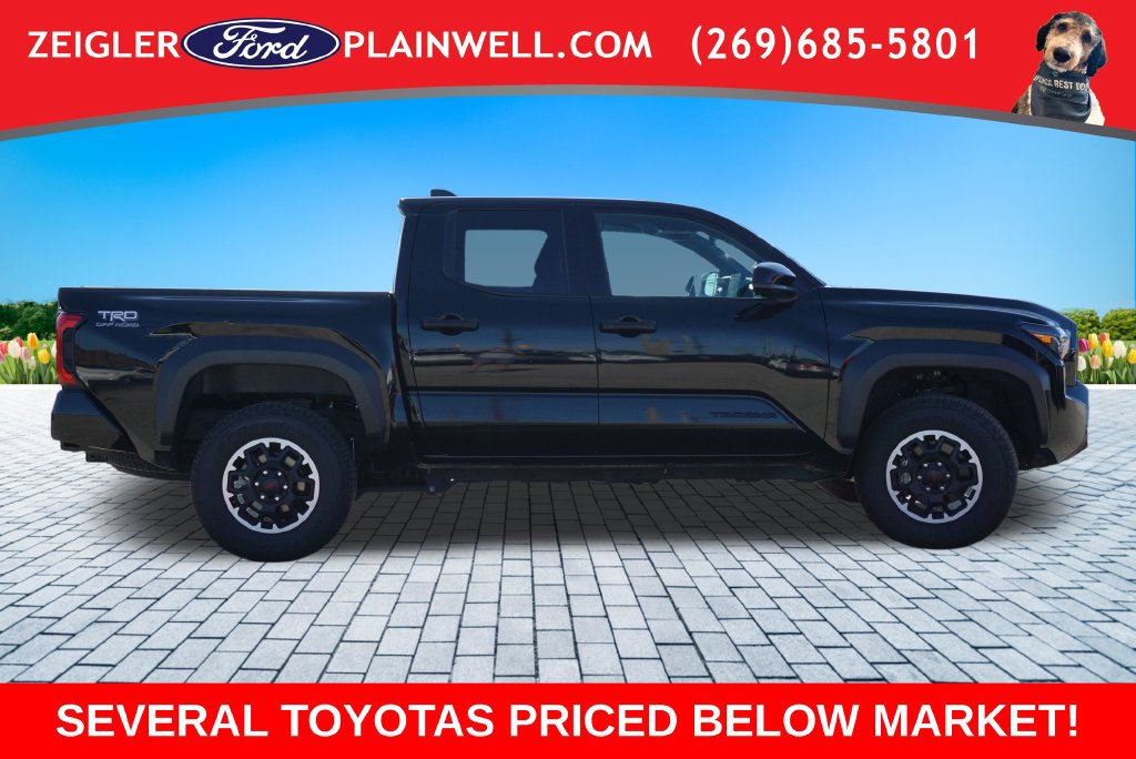 Used 2025 Toyota Tacoma TRD Off-Road AWD/4WD image 6