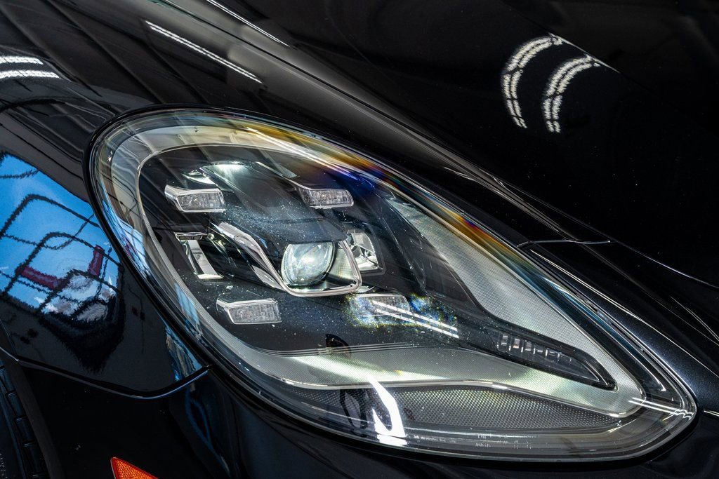 Used 2023 Porsche Panamera Platinum Edition image 19