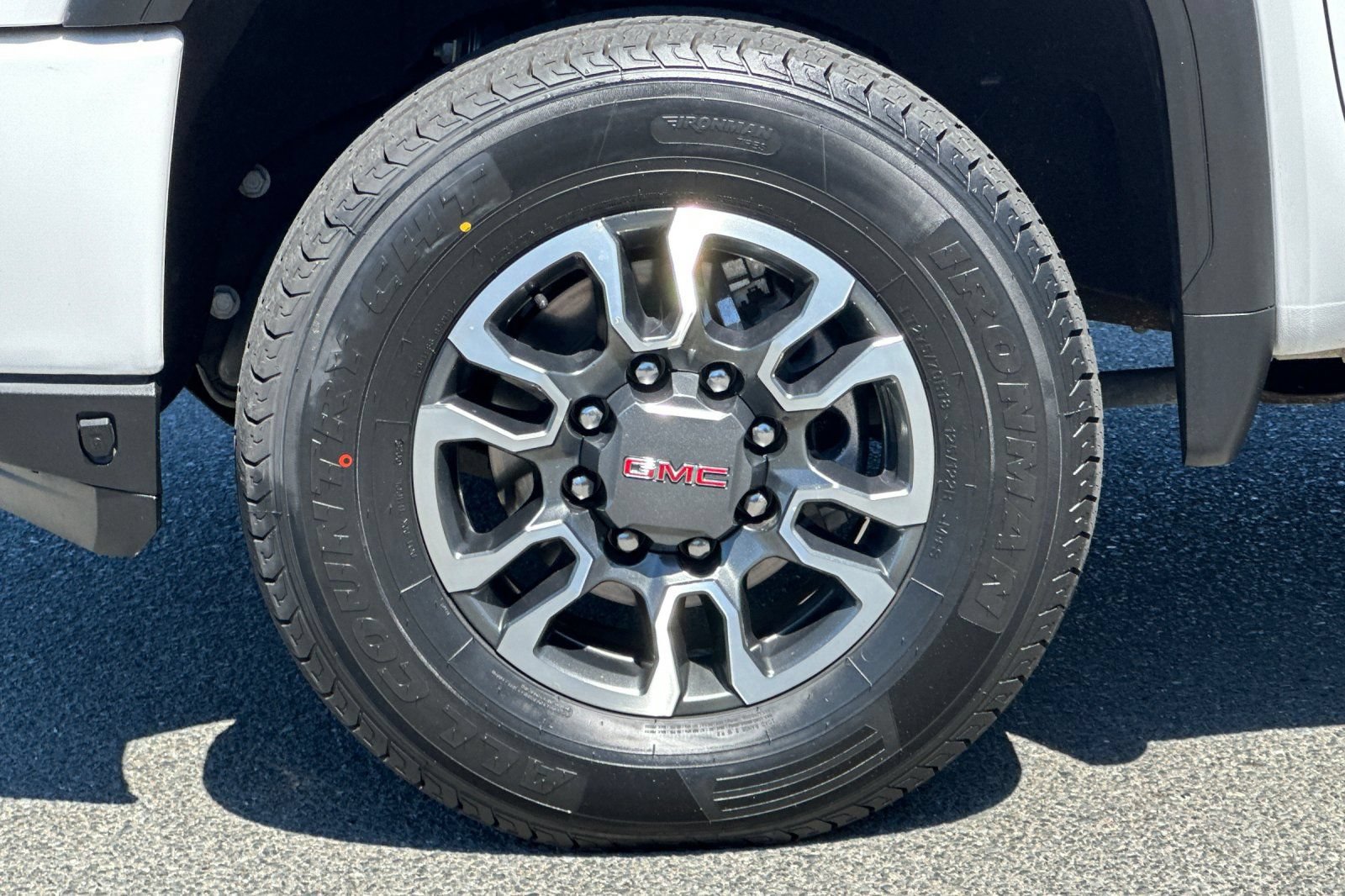 Used 2021 GMC Sierra 2500 AT4 w/ AT4 Preferred Package AWD/4WD image 25