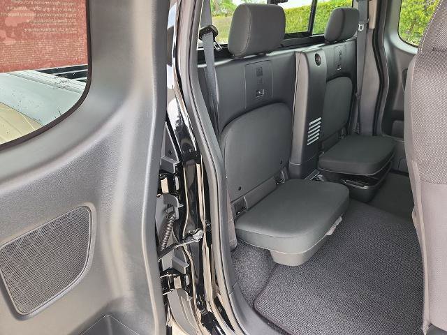 Certified 2025 Nissan Frontier SV RWD image 15