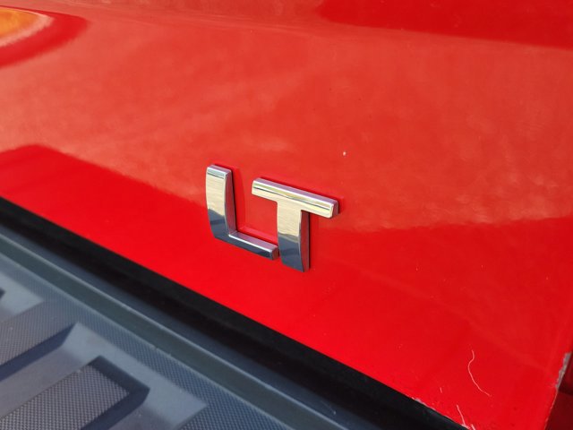 Used 2018 Chevrolet Silverado 1500 LT w/ All Star Edition image 8