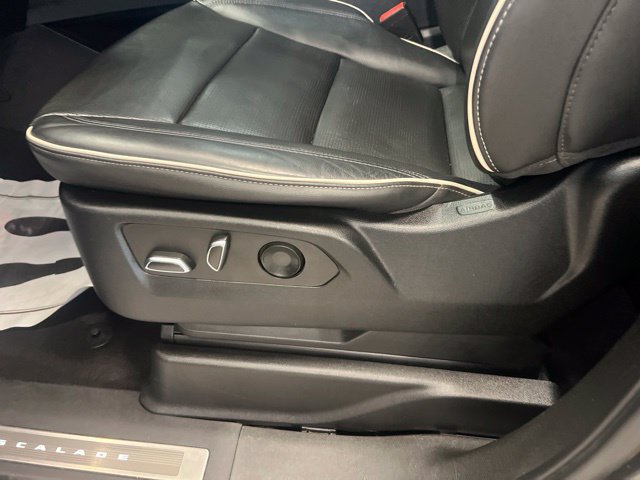 Used 2022 Cadillac Escalade Sport w/ Touring Package AWD/4WD image 23