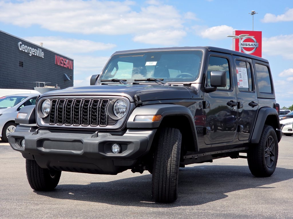 Used 2024 Jeep Wrangler Unlimited Sport AWD/4WD image 10