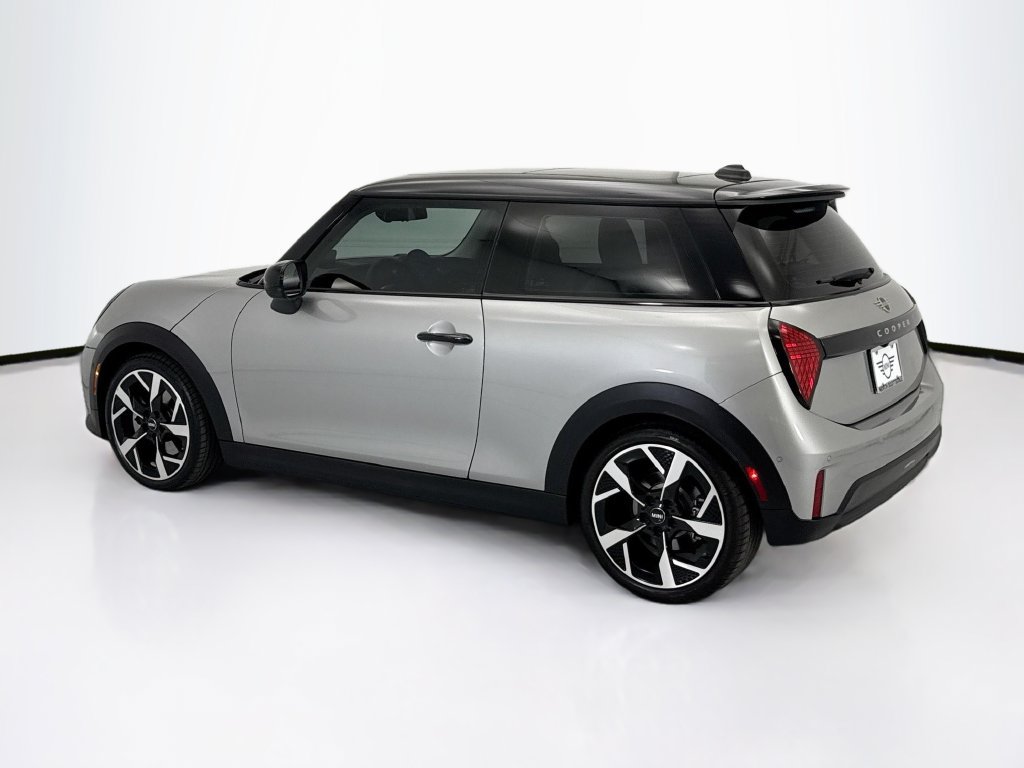 Used 2025 MINI Cooper S FWD image 7