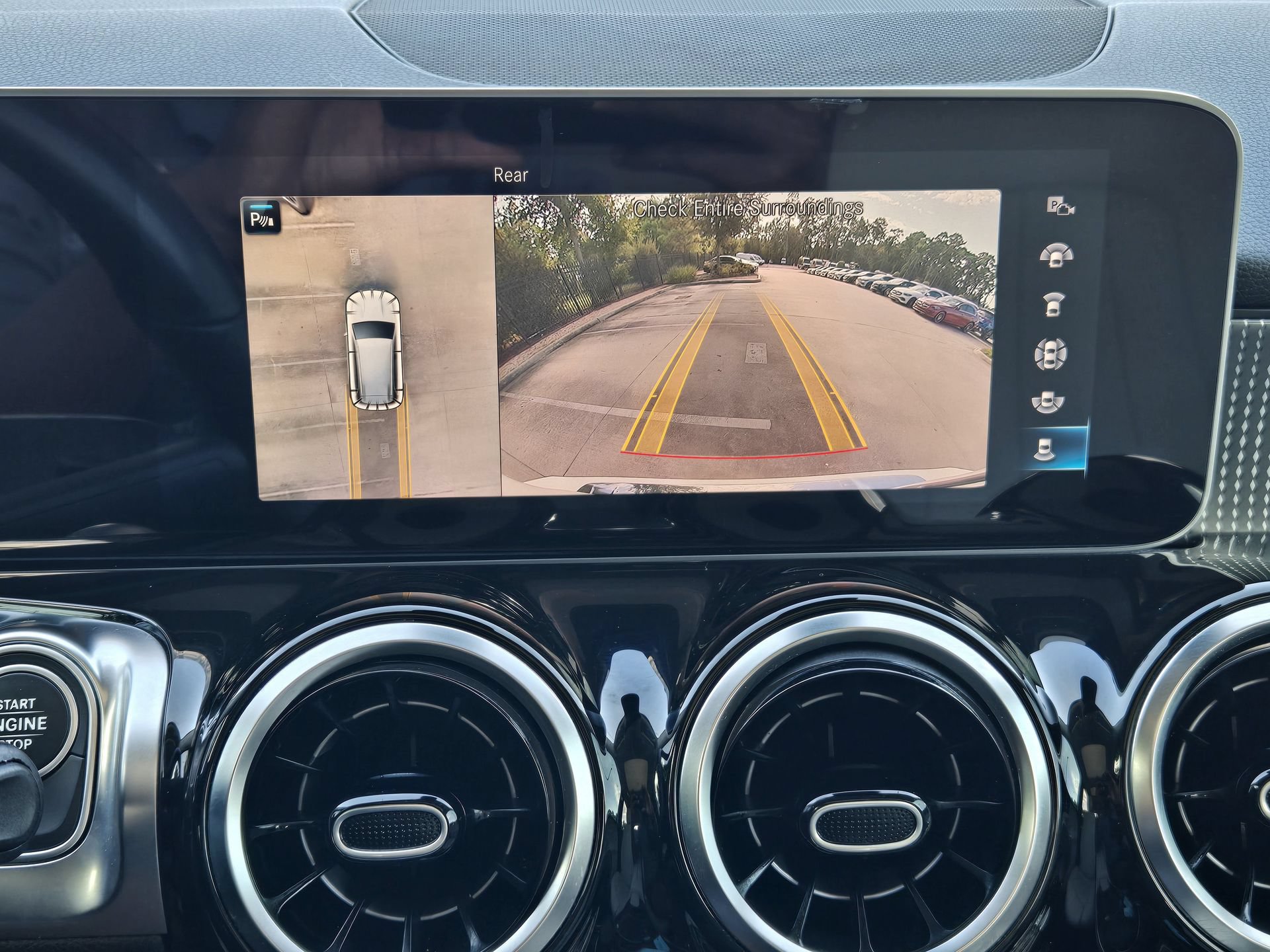 Used 2021 Mercedes-Benz GLB 250 image 17