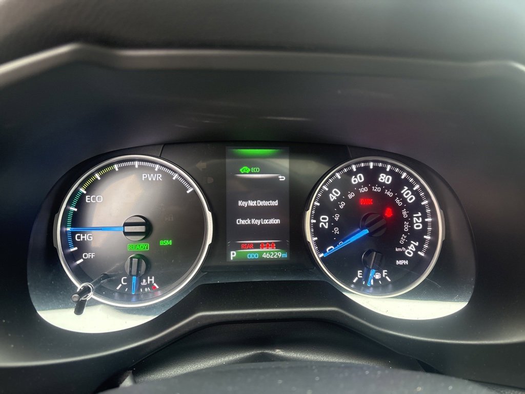 Used 2020 Toyota RAV4 XLE image 13