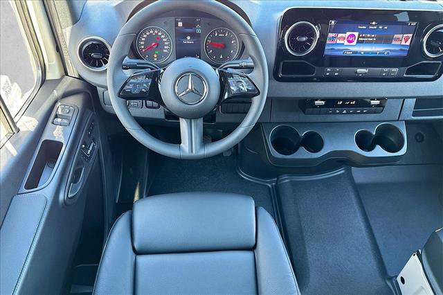 New 2026 Mercedes-Benz Sprinter 2500 image 19