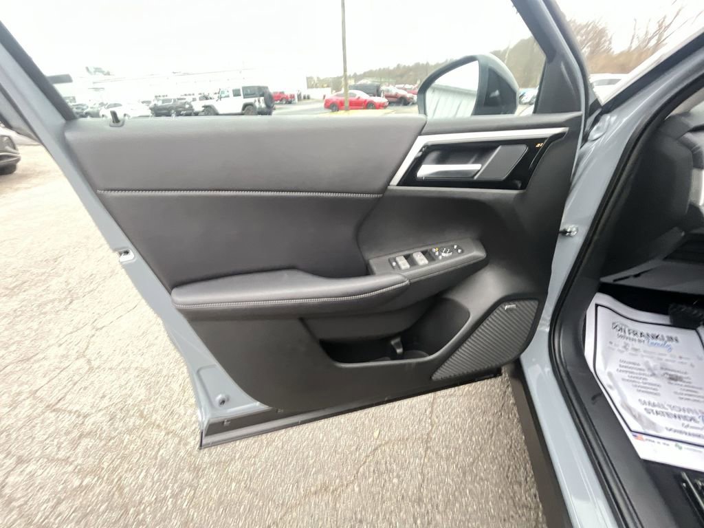 New 2026 Mitsubishi Outlander Trail Edition image 13