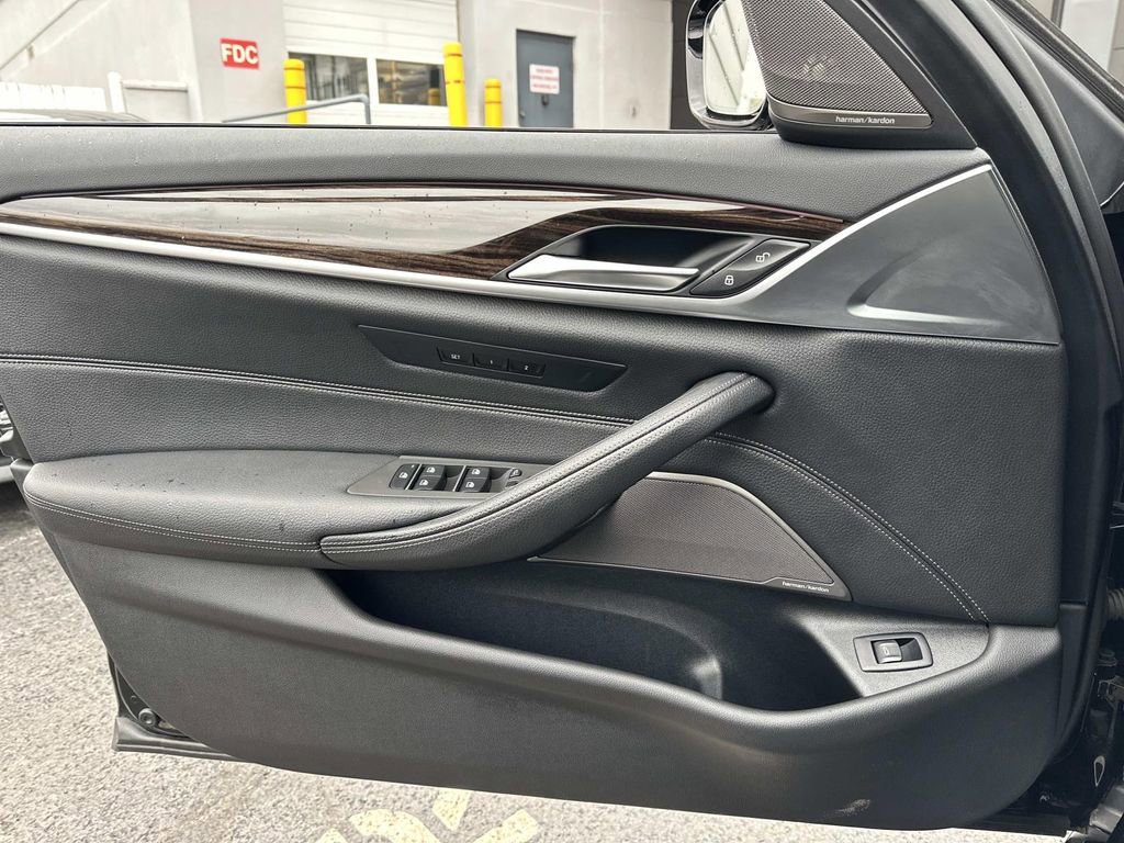 Used 2023 BMW 530i xDrive w/ M Sport Package image 24