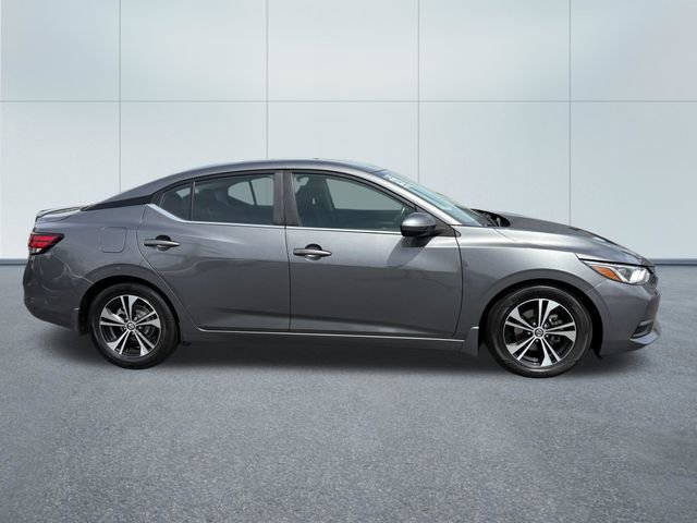Used 2021 Nissan Sentra SV image 2