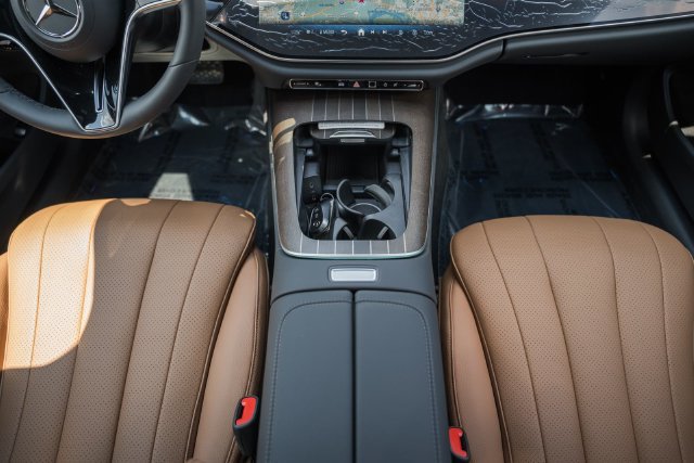 New 2027 Mercedes-Benz E 450 4MATIC Sedan image 25