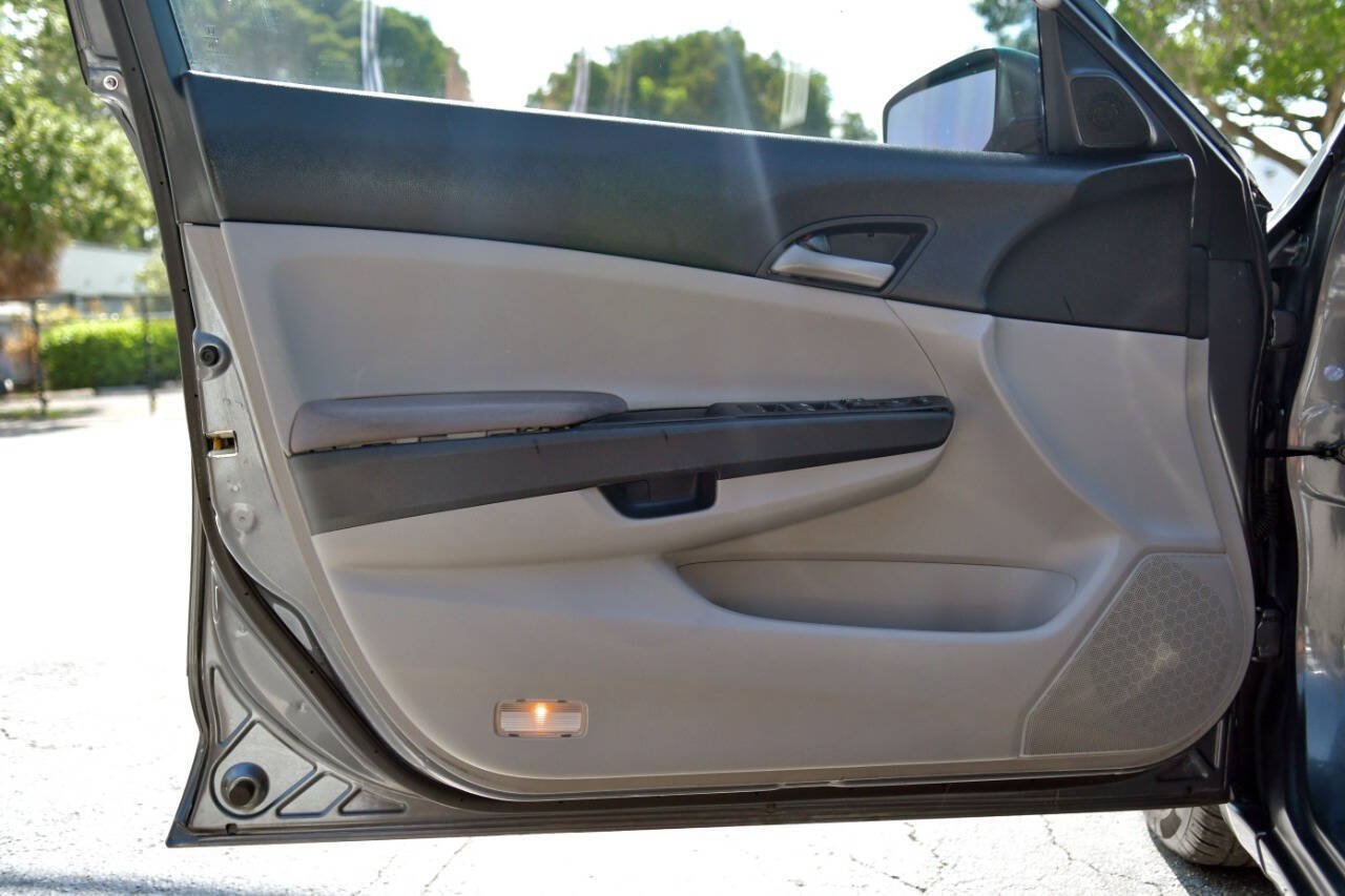 Used 2012 Honda Accord LX image 16