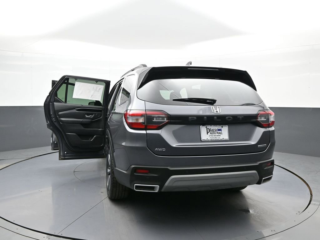 Used 2023 Honda Pilot Touring image 49
