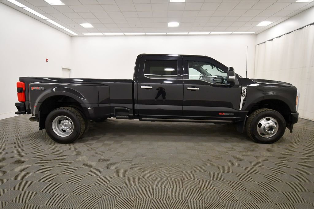 Used 2023 Ford F350 Limited w/ FX4 Off-Road Package AWD/4WD image 9