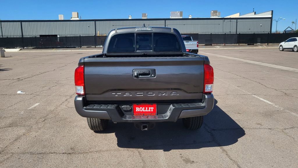 Used 2017 Toyota Tacoma SR5 image 7