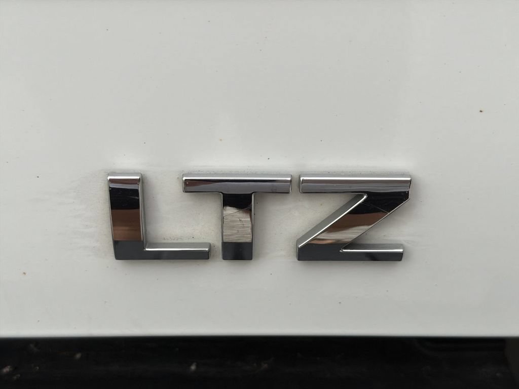 Used 2018 Chevrolet Silverado 2500 LTZ w/ Duramax Plus Package AWD/4WD image 31