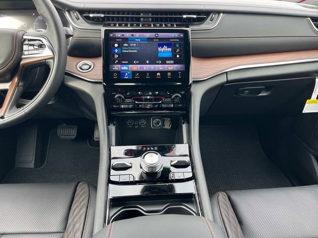 New 2025 Jeep Grand Cherokee Summit w/ Obsidian Package AWD/4WD image 5