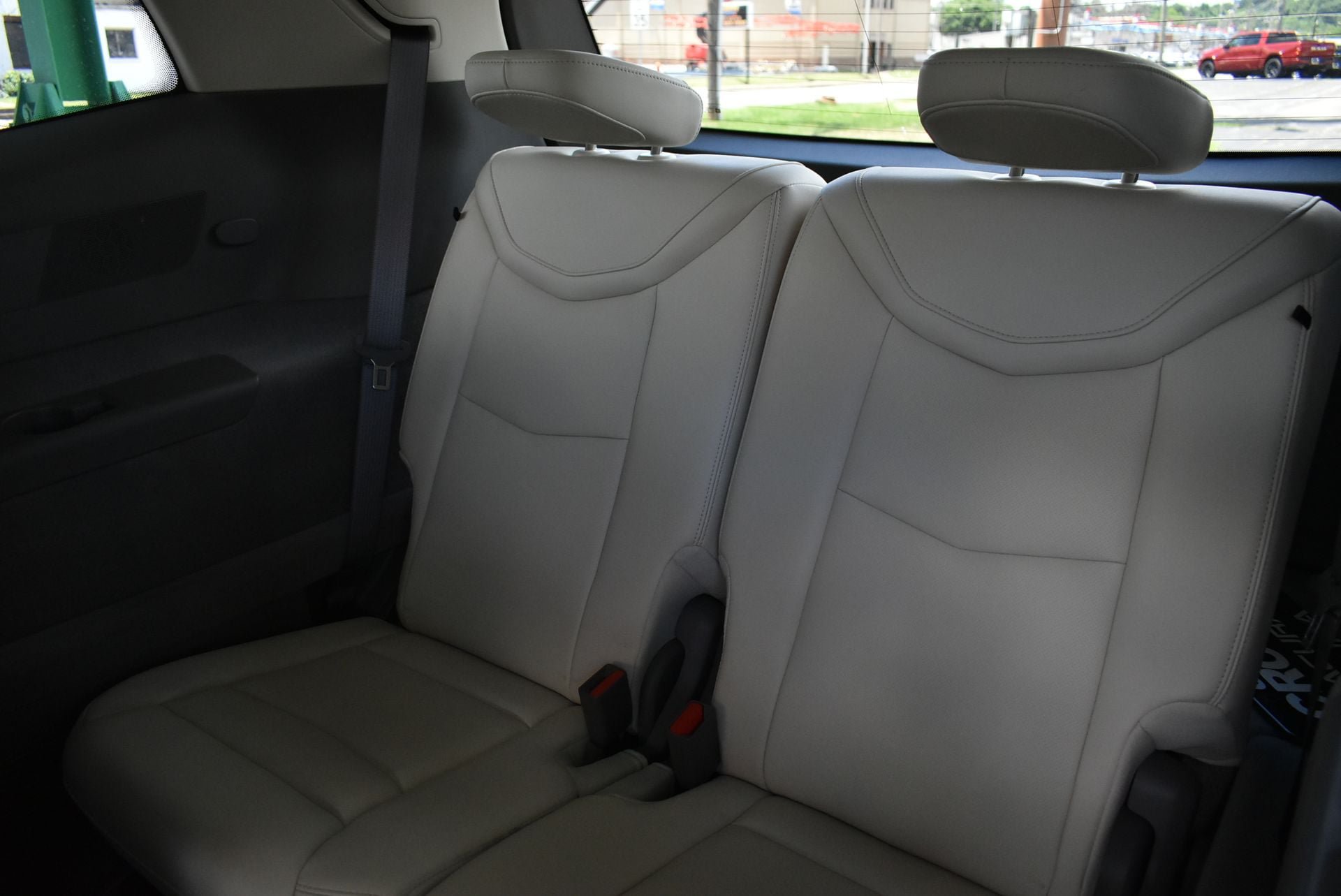Used 2023 Cadillac XT6 Premium Luxury w/ Technology Package AWD/4WD image 17