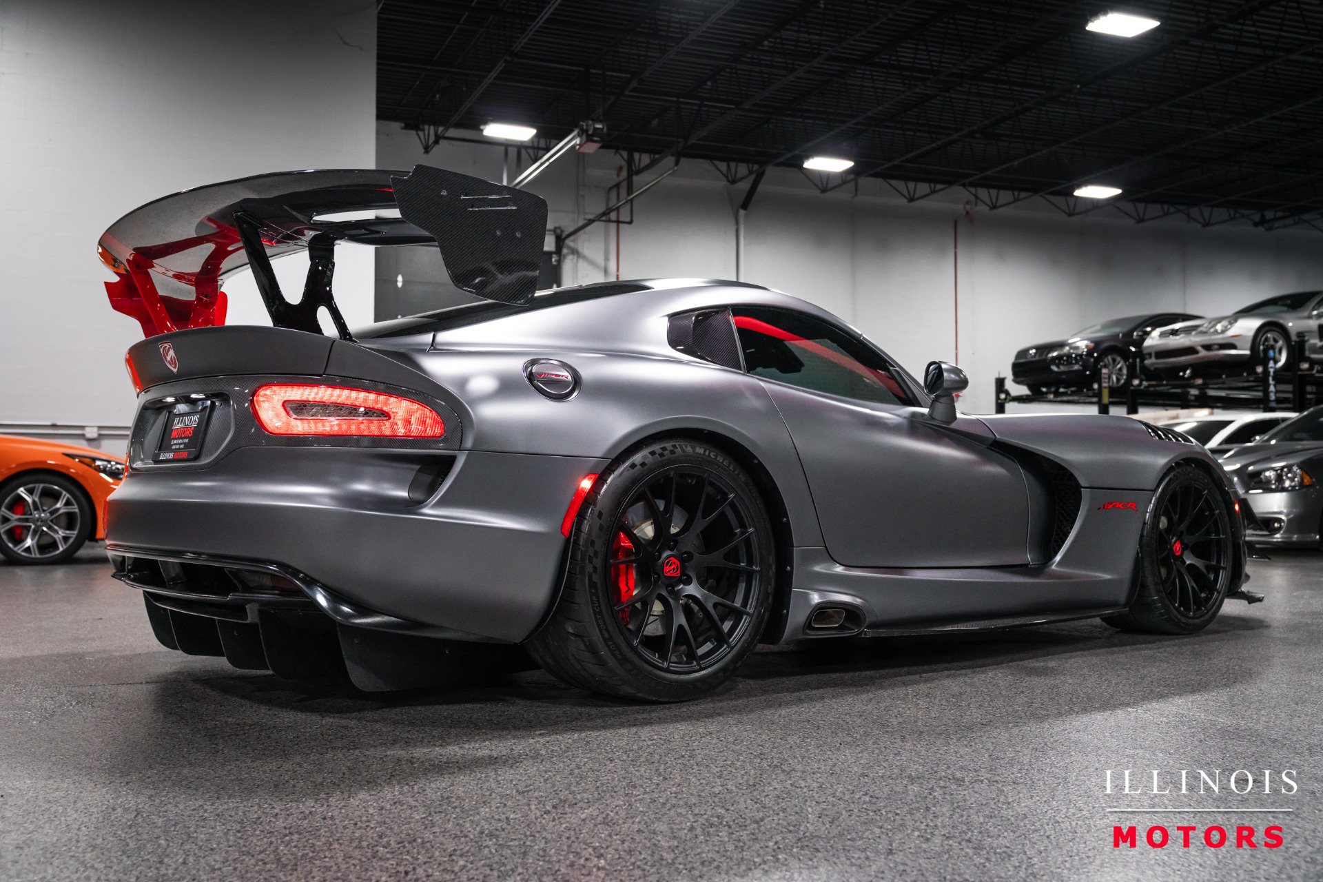 Used 2014 SRT Viper GTS RWD image 5