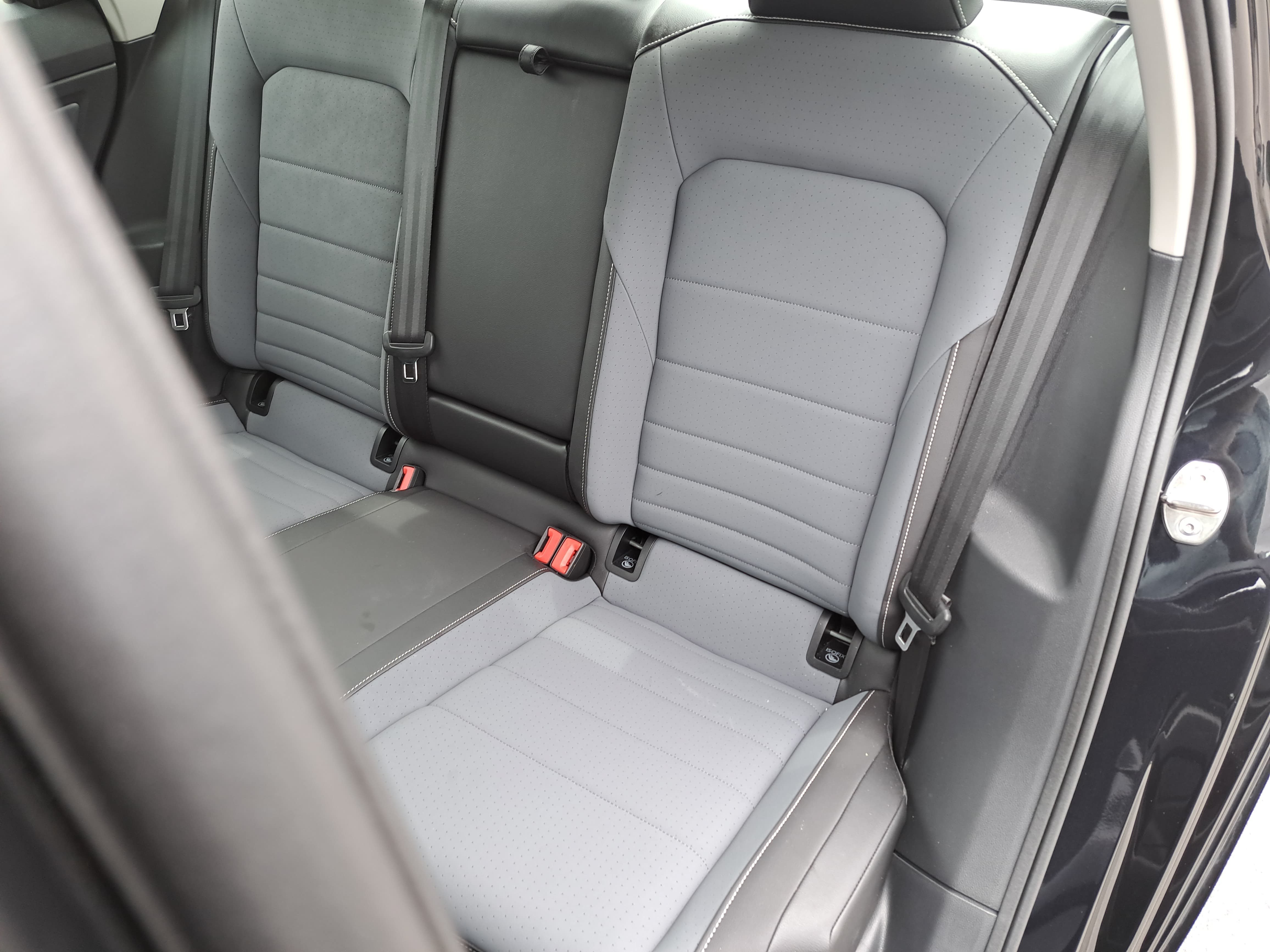 Certified 2025 Volkswagen Jetta SE FWD image 13