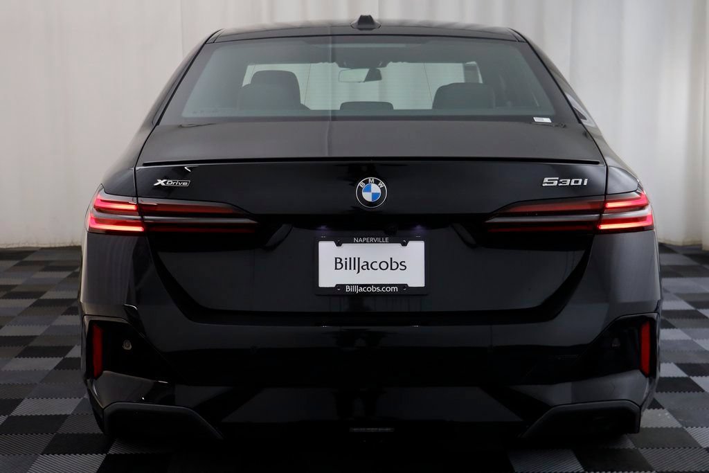 New 2026 BMW 530i xDrive w/ M Sport Package AWD/4WD image 16