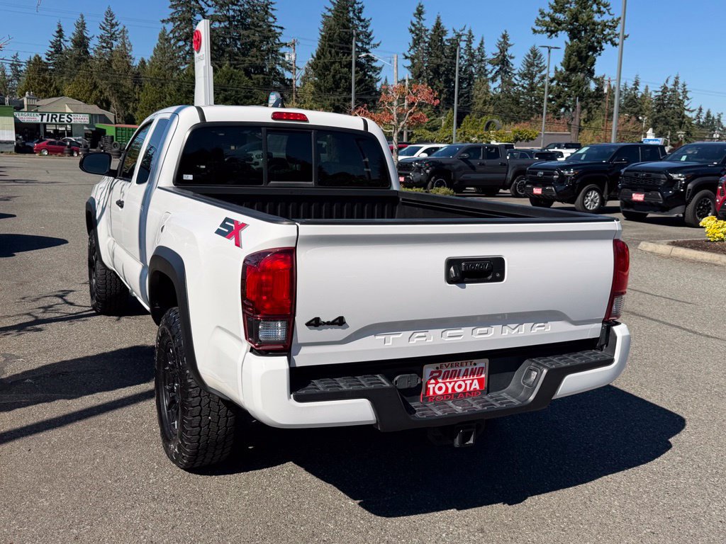 Certified 2022 Toyota Tacoma SR w/ SX Package AWD/4WD image 9