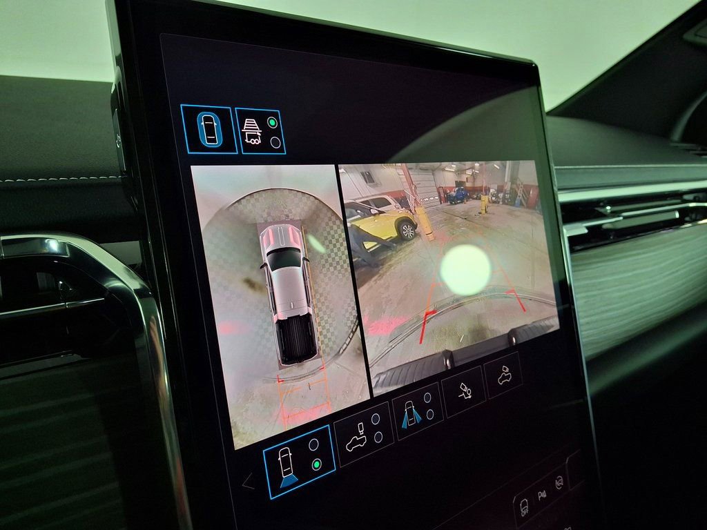 Used 2025 GMC Sierra EV Denali image 19