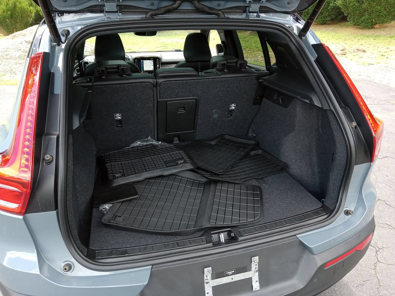 Used 2022 Volvo XC40 T5 R-Design w/ Climate Package AWD/4WD image 26